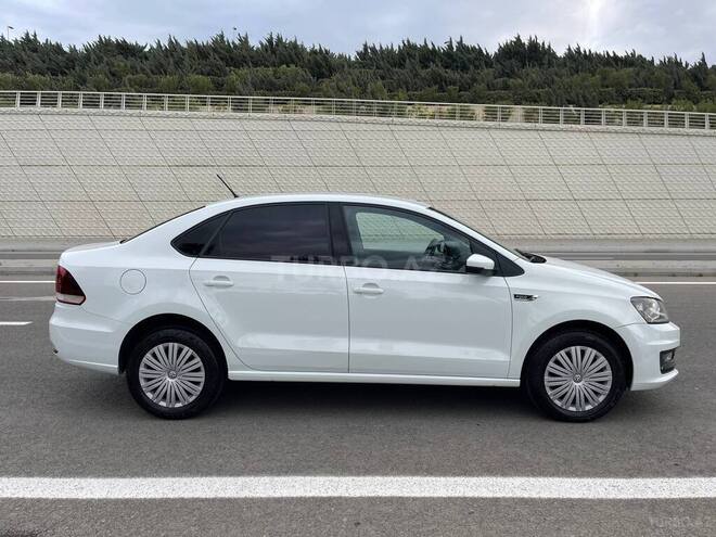 Volkswagen Polo 2019, 100,000 km - 1.6 l - Bakı