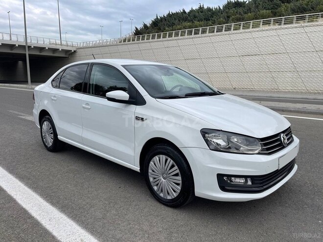 Volkswagen Polo 2019, 100,000 km - 1.6 l - Bakı