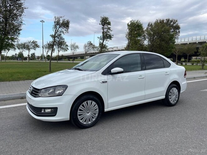 Volkswagen Polo 2019, 100,000 km - 1.6 l - Bakı