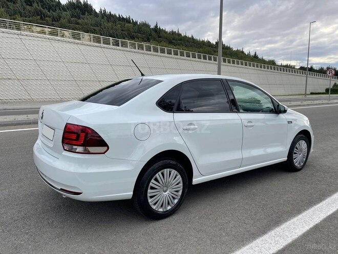 Volkswagen Polo 2019, 100,000 km - 1.6 l - Bakı