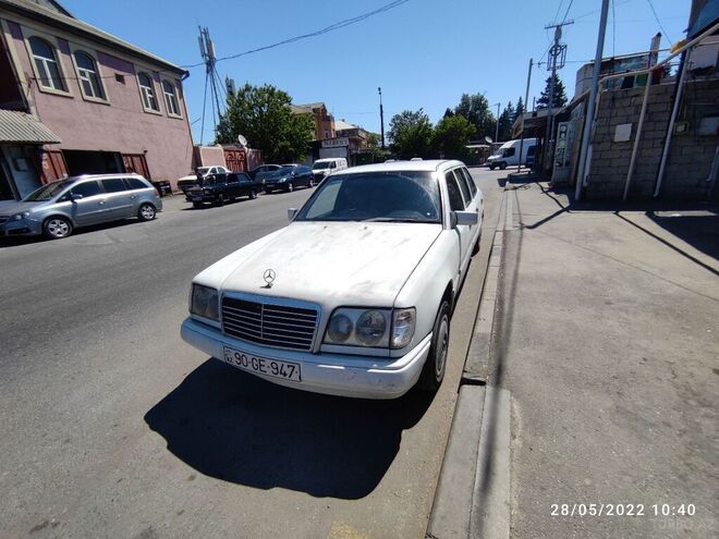 Mercedes E 260 1990, 350,000 km - 2.6 l - Bakı