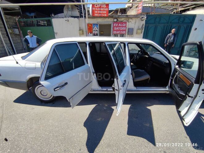 Mercedes E 260 1990, 350,000 km - 2.6 l - Bakı