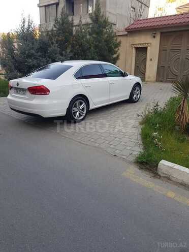 Volkswagen Passat 2014, 117,000 km - 1.8 л - Bakı