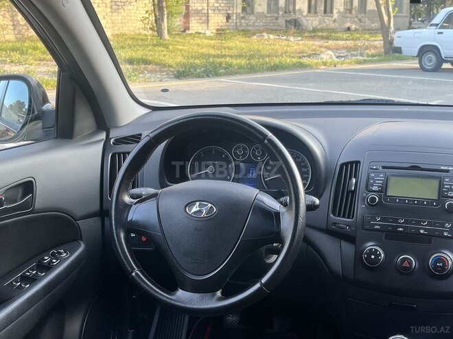 Hyundai i30 2010, 187,000 km - 1.6 л - Bakı