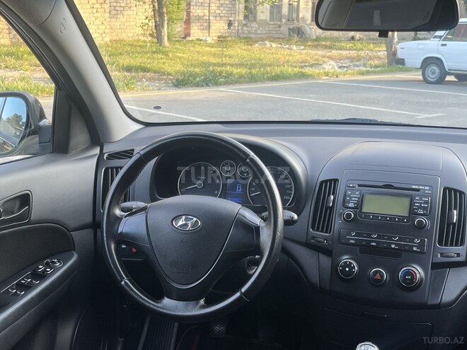 Hyundai i30 2010, 187,000 km - 1.6 л - Bakı