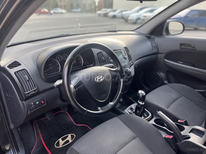 Hyundai i30 2010, 187,000 km - 1.6 л - Bakı