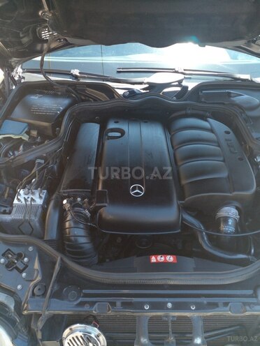 Mercedes E 220 2004, 428,000 km - 2.2 l - Bakı
