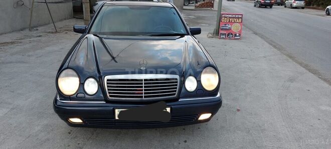 Mercedes E 240 1998, 385,000 km - 2.4 l - Sumqayıt
