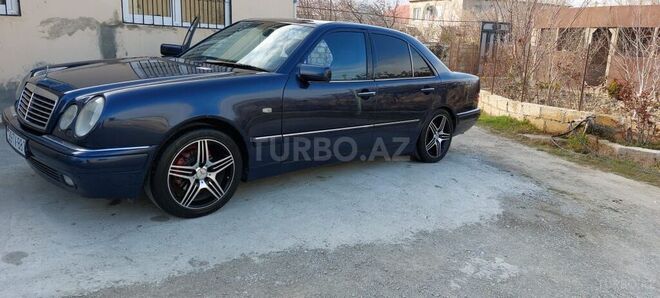 Mercedes E 240 1998, 385,000 km - 2.4 l - Sumqayıt