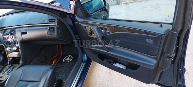 Mercedes E 240 1998, 385,000 km - 2.4 l - Sumqayıt