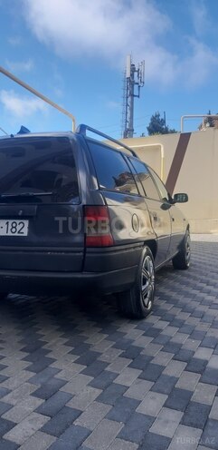 Opel Astra 1993, 320,000 km - 2.0 l - Bakı