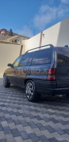 Opel Astra 1993, 320,000 km - 2.0 l - Bakı