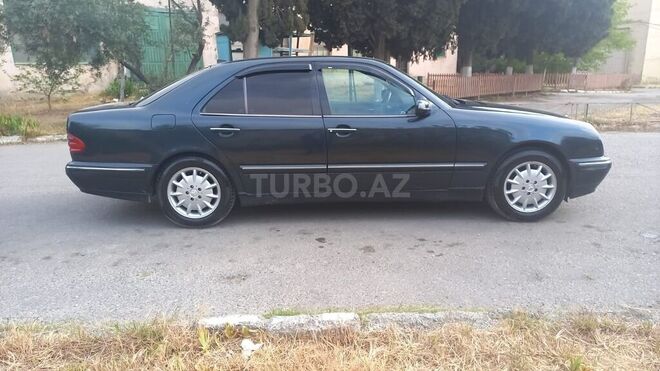 Mercedes E 220 2000, 346,000 km - 2.2 l - Bakı