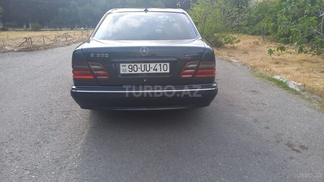 Mercedes E 220 2000, 346,000 km - 2.2 l - Bakı