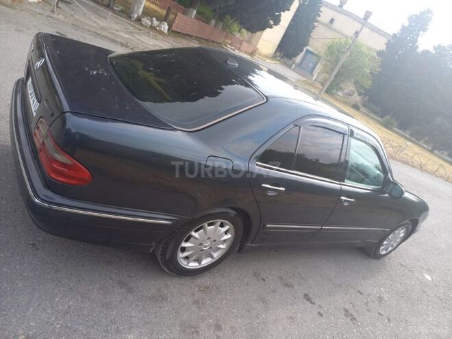 Mercedes E 220 2000, 346,000 km - 2.2 l - Bakı