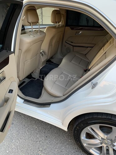 Mercedes E 350 2011, 115,000 km - 3.5 l - Bakı