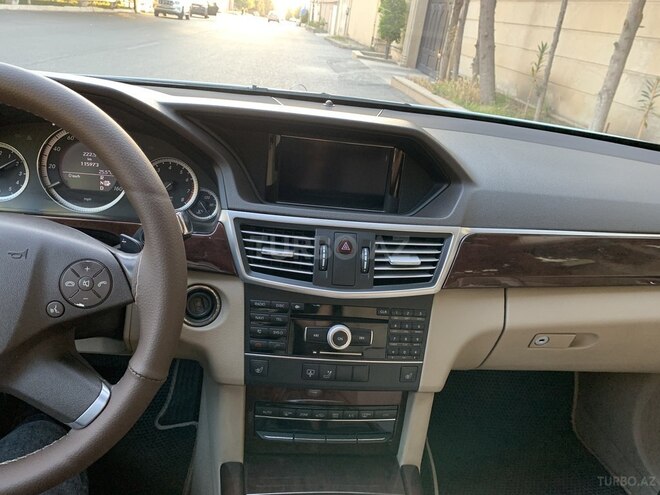Mercedes E 350 2011, 115,000 km - 3.5 l - Bakı