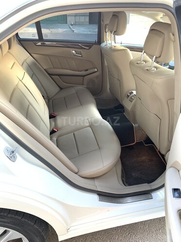 Mercedes E 350 2011, 115,000 km - 3.5 l - Bakı