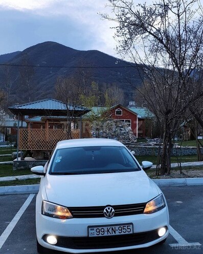 Volkswagen Jetta 2013, 92,000 km - 1.6 l - Şəki