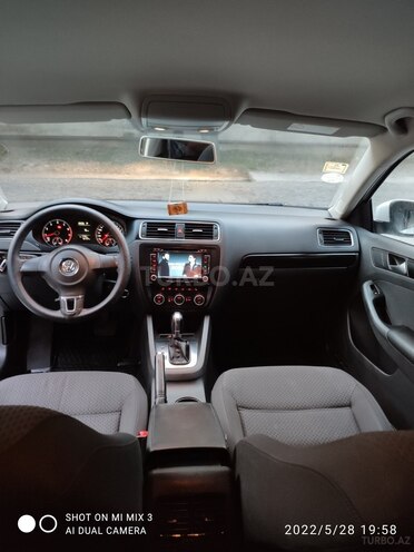 Volkswagen Jetta 2013, 92,000 km - 1.6 l - Şəki