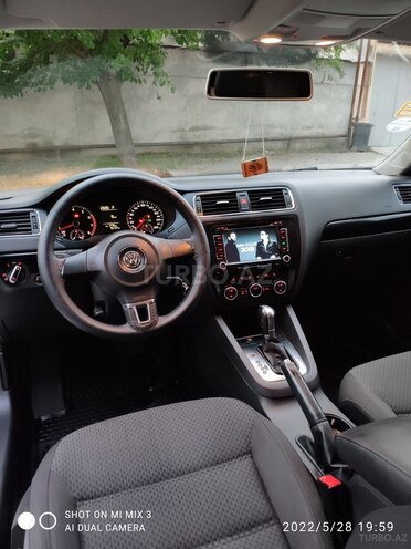 Volkswagen Jetta 2013, 92,000 km - 1.6 l - Şəki