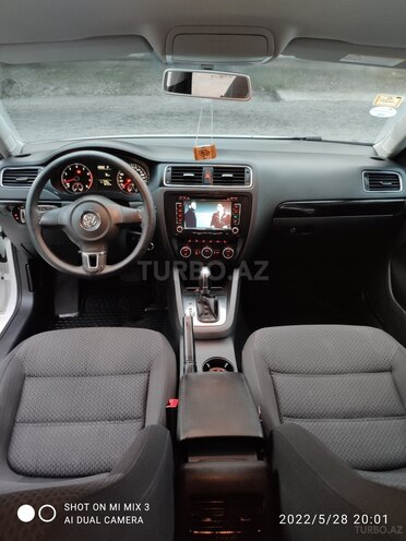 Volkswagen Jetta 2013, 92,000 km - 1.6 l - Şəki