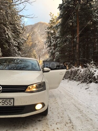 Volkswagen Jetta 2013, 92,000 km - 1.6 l - Şəki