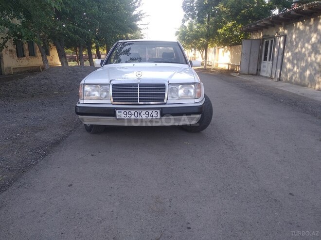 Mercedes E 200 1991, 250,000 km - 2.0 l - İmişli