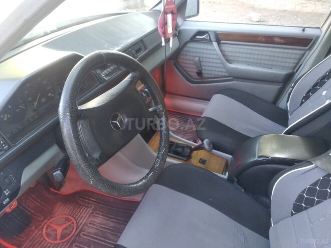 Mercedes E 200 1991, 250,000 km - 2.0 l - İmişli