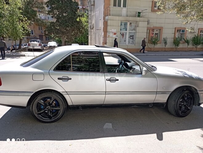Mercedes C 180 1995, 440,000 km - 1.8 l - Bakı
