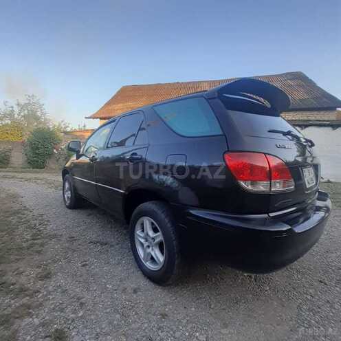 Toyota Harrier 2000, 247,865 km - 2.2 l - Yevlax