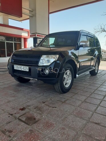 Mitsubishi Pajero 2007, 175,000 km - 3.0 l - Gəncə