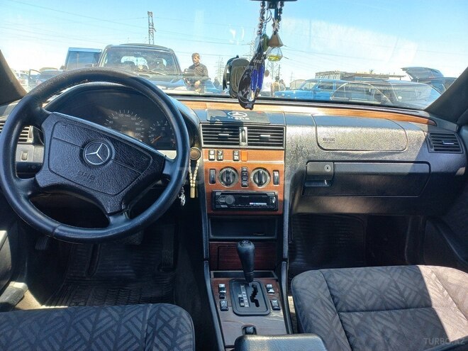 Mercedes C 200 1995, 529,274 km - 2.0 l - Bakı