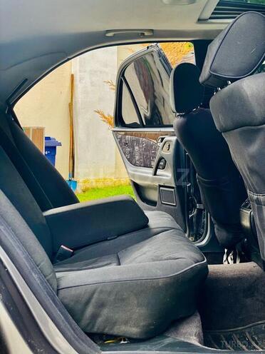 Mercedes E 320 1999, 240,000 km - 3.2 l - Bakı