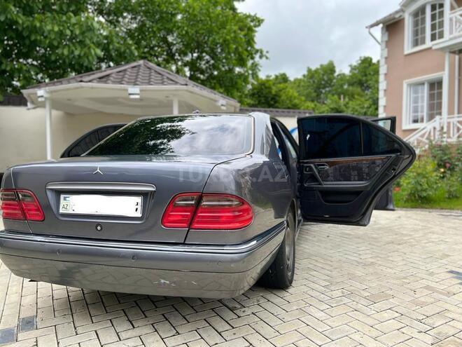 Mercedes E 320 1999, 240,000 km - 3.2 l - Bakı