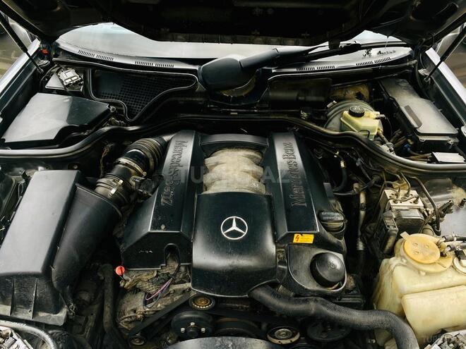 Mercedes E 320 1999, 240,000 km - 3.2 l - Bakı