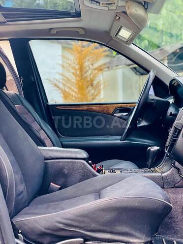 Mercedes E 320 1999, 240,000 km - 3.2 l - Bakı