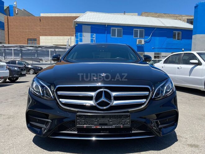Mercedes E 220 2018, 68,000 km - 2.2 л - Bakı