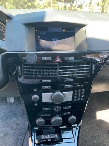 Opel Astra 2010, 171,000 km - 1.3 l - Bakı