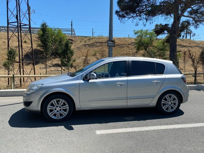 Opel Astra 2010, 171,000 km - 1.3 l - Bakı