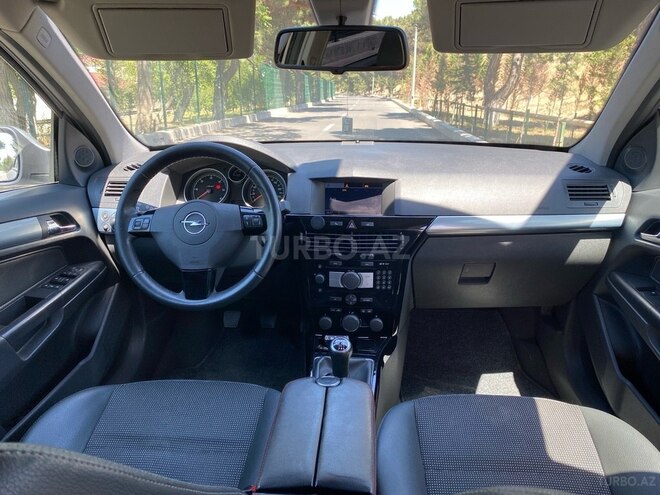 Opel Astra 2010, 171,000 km - 1.3 l - Bakı