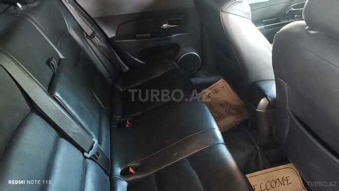 Chevrolet Cruze 2011, 154,830 km - 1.4 л - Salyan