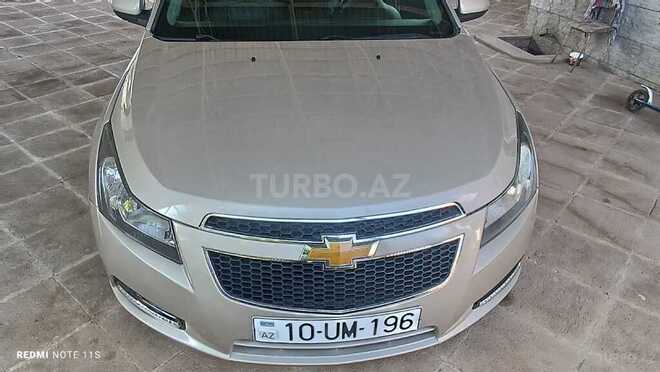 Chevrolet Cruze 2011, 154,830 km - 1.4 л - Salyan
