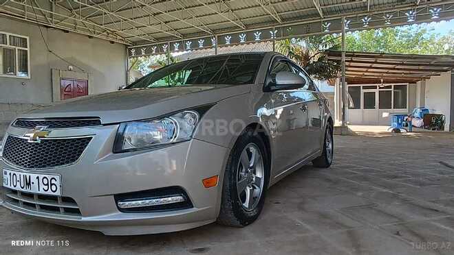 Chevrolet Cruze 2011, 154,830 km - 1.4 л - Salyan