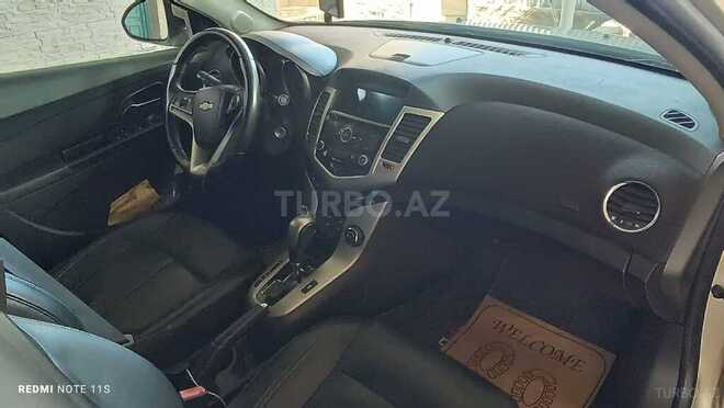 Chevrolet Cruze 2011, 154,830 km - 1.4 л - Salyan