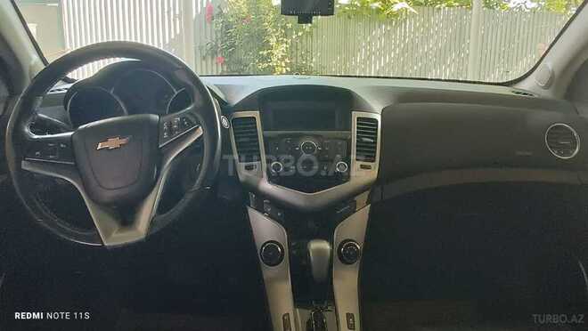 Chevrolet Cruze 2011, 154,830 km - 1.4 л - Salyan