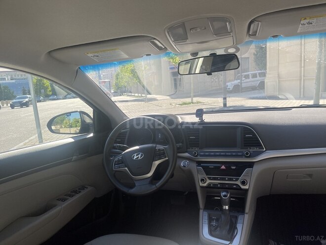 Hyundai Elantra 2017, 65,983 km - 1.6 l - Bakı