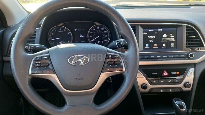Hyundai Elantra 2018, 114,585 km - 2.0 l - Bakı
