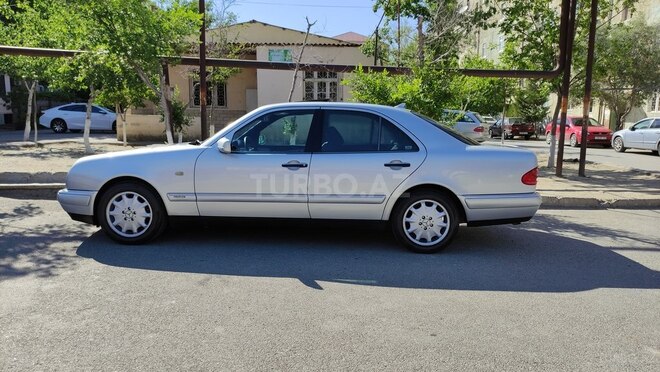 Mercedes E 240 1998, 280,399 km - 2.4 l - Sumqayıt
