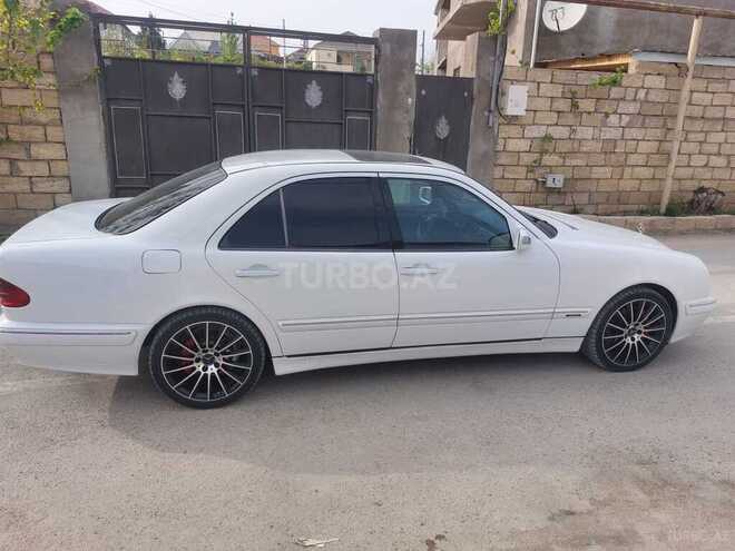 Mercedes E 240 2001, 298,058 km - 2.4 l - Bakı